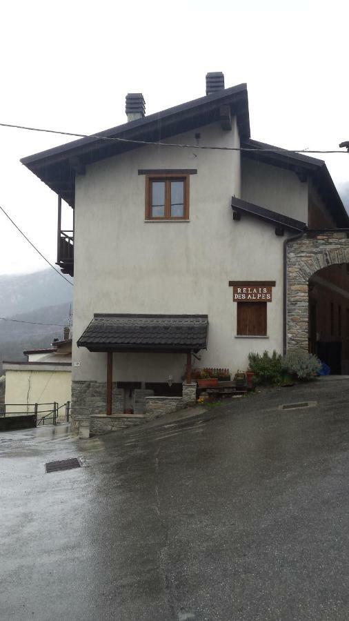 Relais Des Alpes Bed and Breakfast Susa Exteriör bild